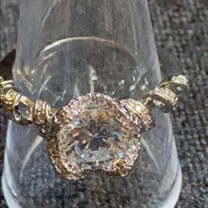 NWOT Silver Toned Ring